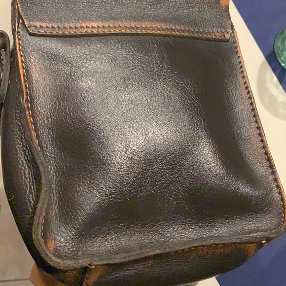 Patricia Nash Leather Venezia Pouch with Crossbody - Picture 10 of 11